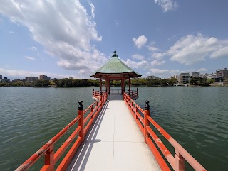 Ukimi-do Pavilion (Ohori Park)