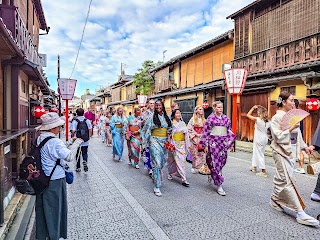 Hanamikoji Street Gion walk