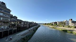 Kamo River Noryo-Yuka