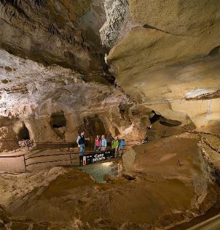 Cave of the Winds Mountain Park