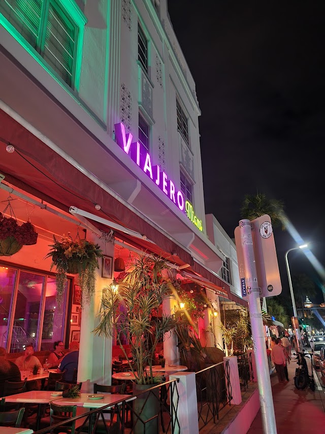 Swizzle Rum Bar & Drinkery